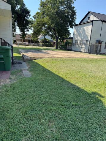 1603 Campbell Street Houston TX 77009