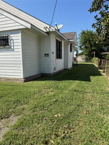 1603 Campbell Street Houston TX 77009