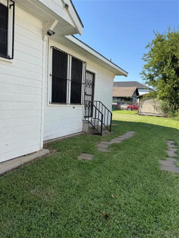 1603 Campbell Street Houston TX 77009