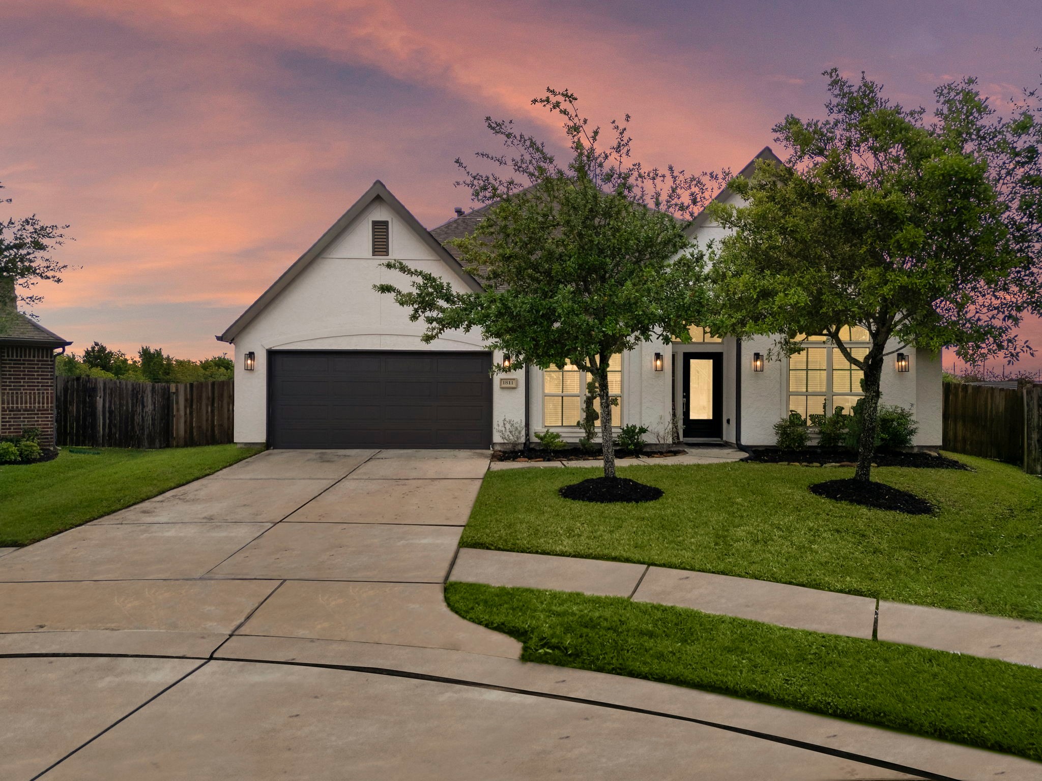 1811 Emerald Trace Lane Pearland TX 77584