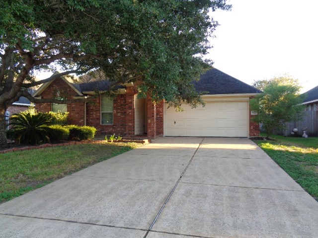 7512 Waterlilly Lane Pearland TX 77581