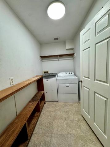 1310 Sudbury Drive Pasadena TX 77504