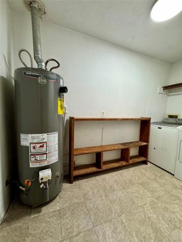 1310 Sudbury Drive Pasadena TX 77504