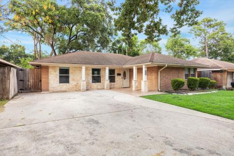 4606 De Lange Lane Houston TX 77092