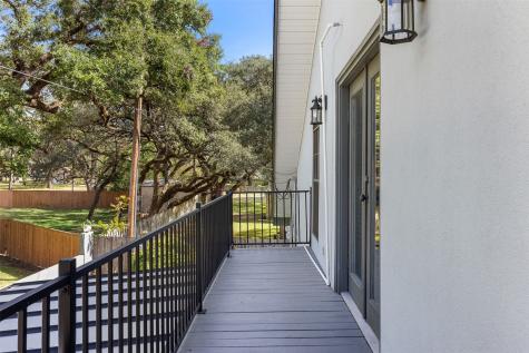 104 N Hickory Lane Columbus TX 78934