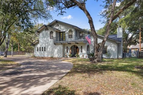 104 N Hickory Lane Columbus TX 78934