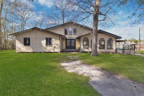 201 S Butch Arthur Road Cleveland TX 77328