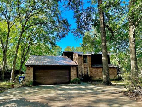 810 Sentinel Oaks Pinehurst TX 77362