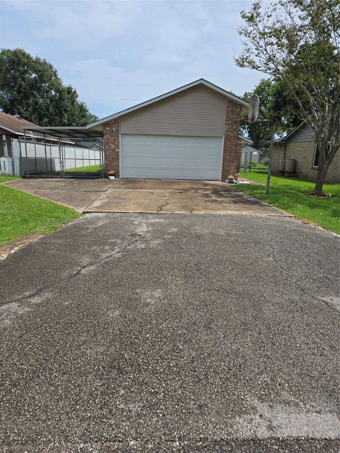 522 N 14th Street La Porte TX 77571