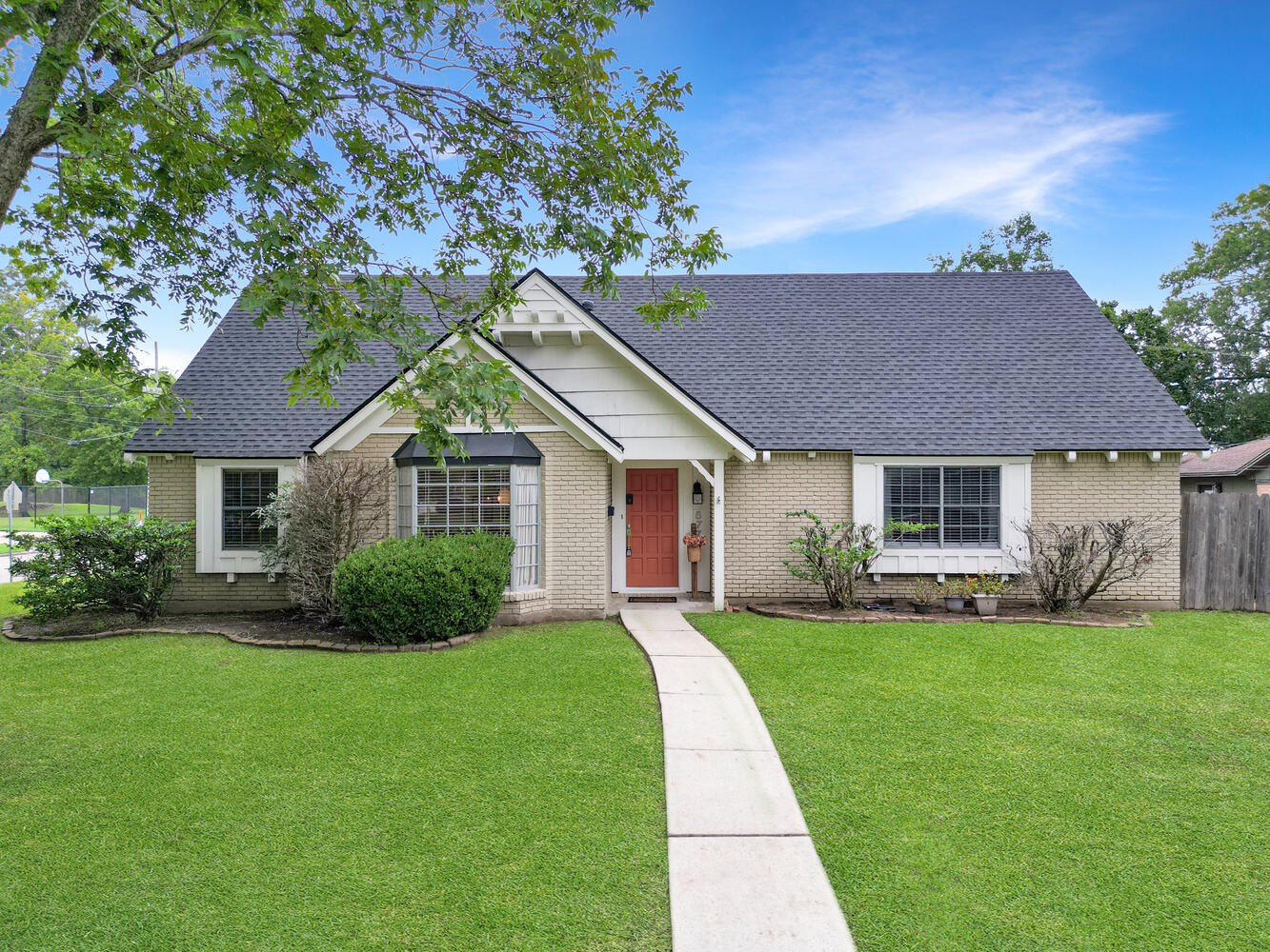 5770 Derby Lane Beaumont TX 77706