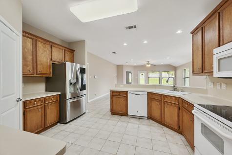 133 E Mosley Lane Huntsville TX 77340