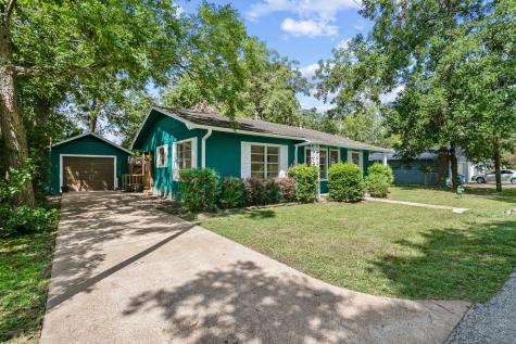 506 S Oak Street Tomball TX 77375