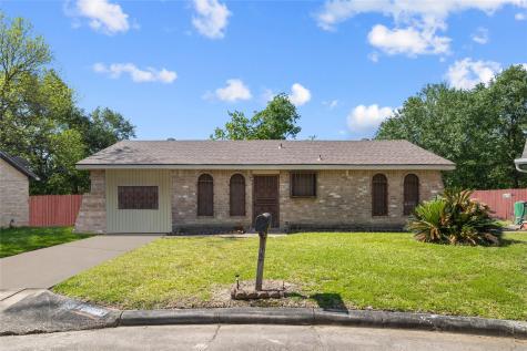 10010 Valley Falls Court Houston TX 77078