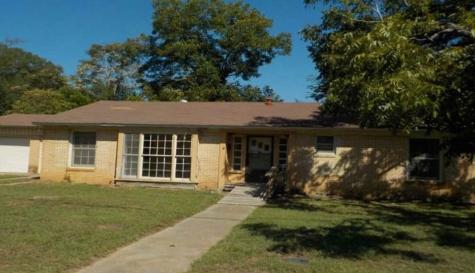 812 Tyler Street Jacksonville TX 75766