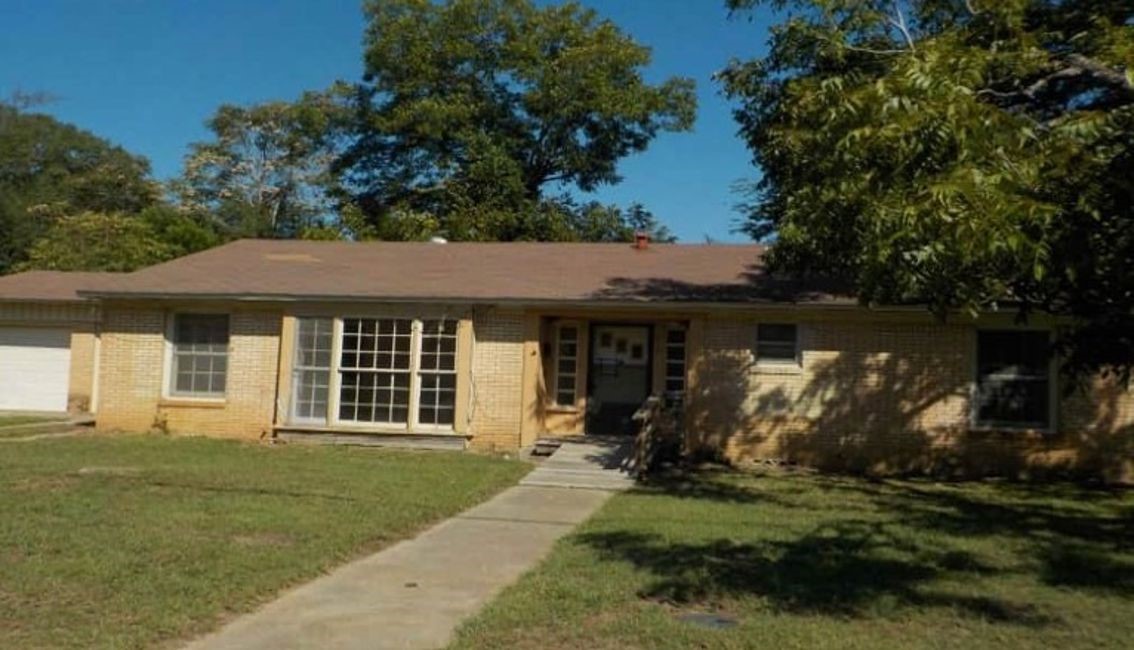 812 Tyler Street Jacksonville TX 75766