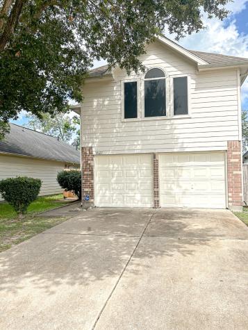 10611 Gulf Valley Street Houston TX 77075