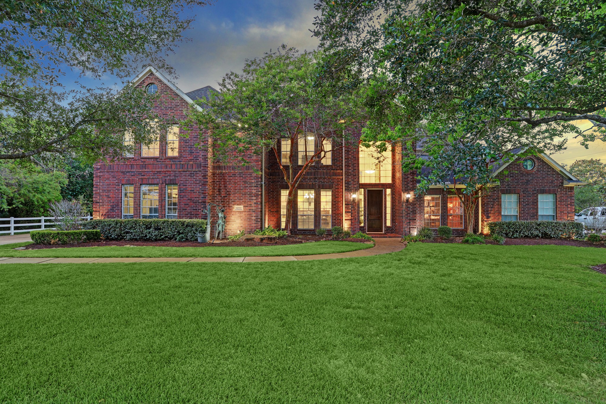 6233 Ravenwood Drive Pearland TX 77584