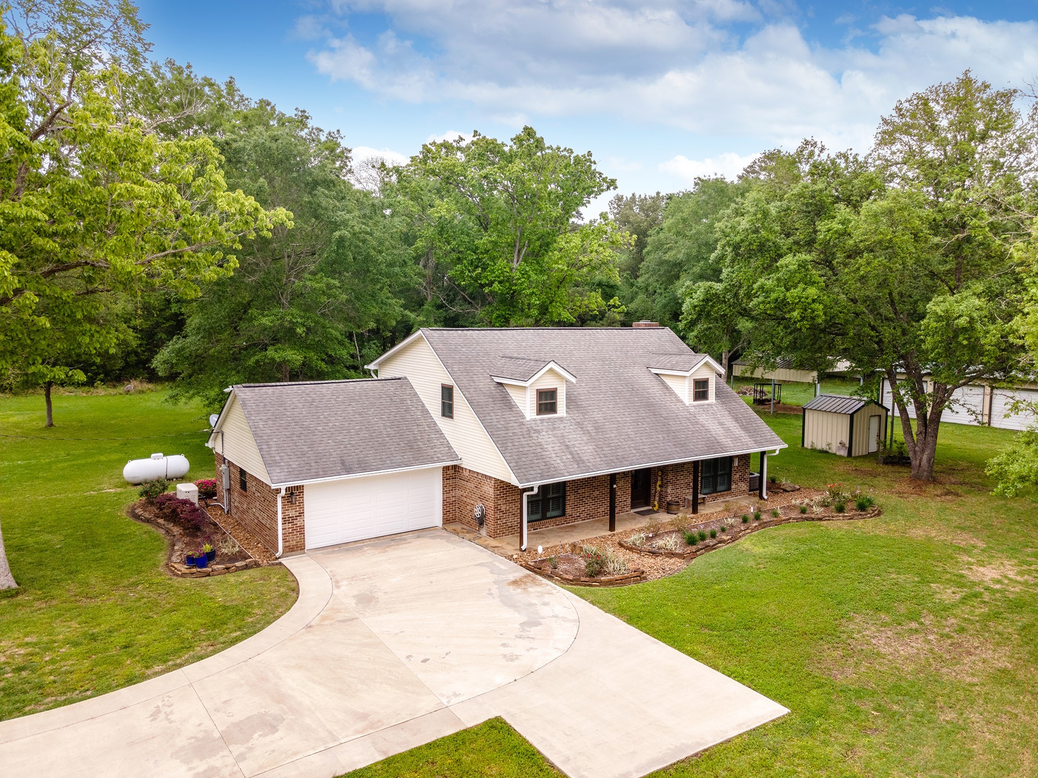 595 County Road 6510 Dayton TX 77535