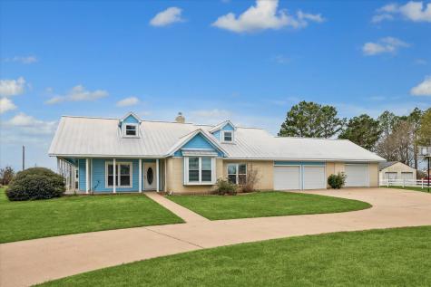 2922 Centerhill Circle Bellville TX 77418