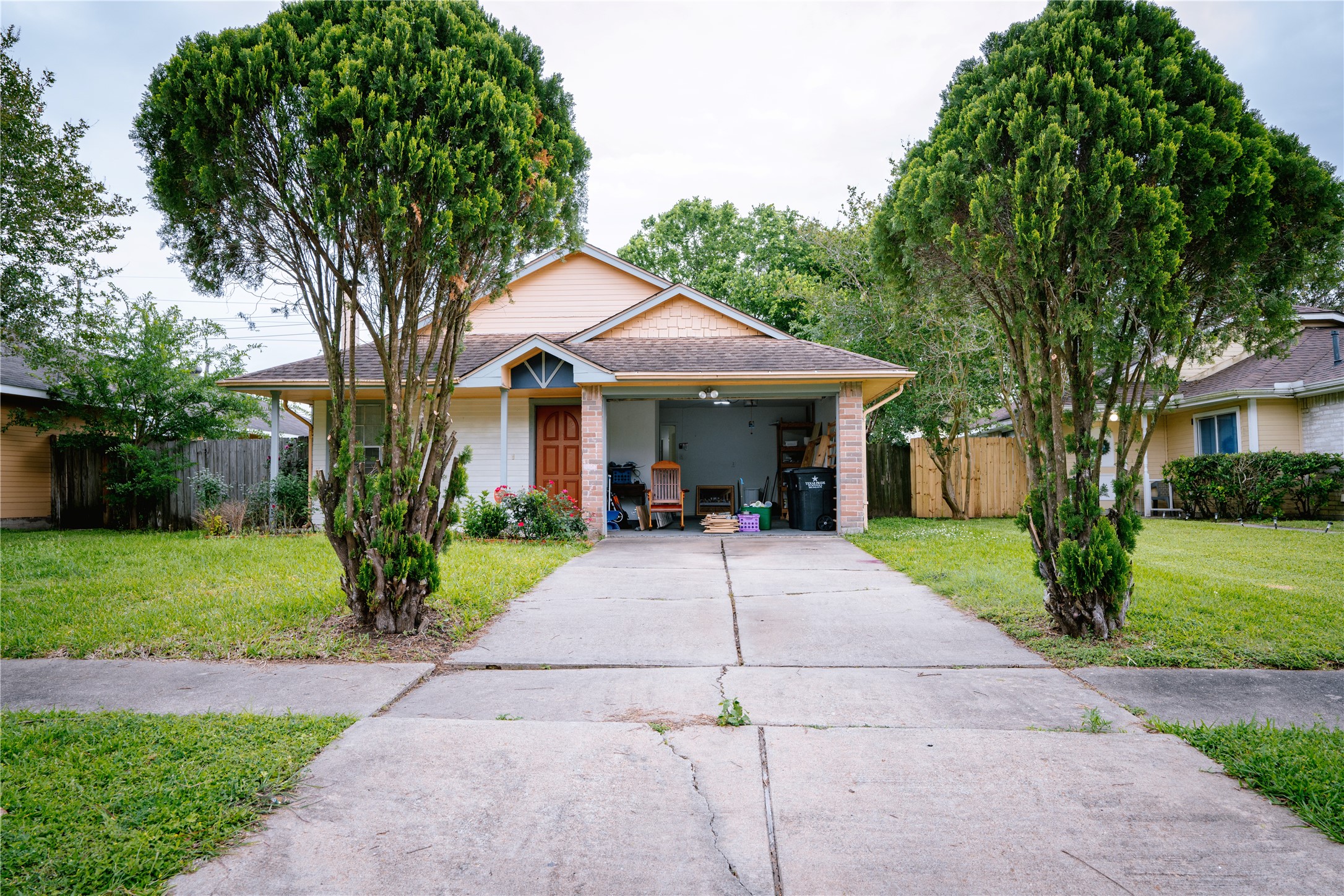 14203 Clear Forest Drive Sugar Land TX 77498