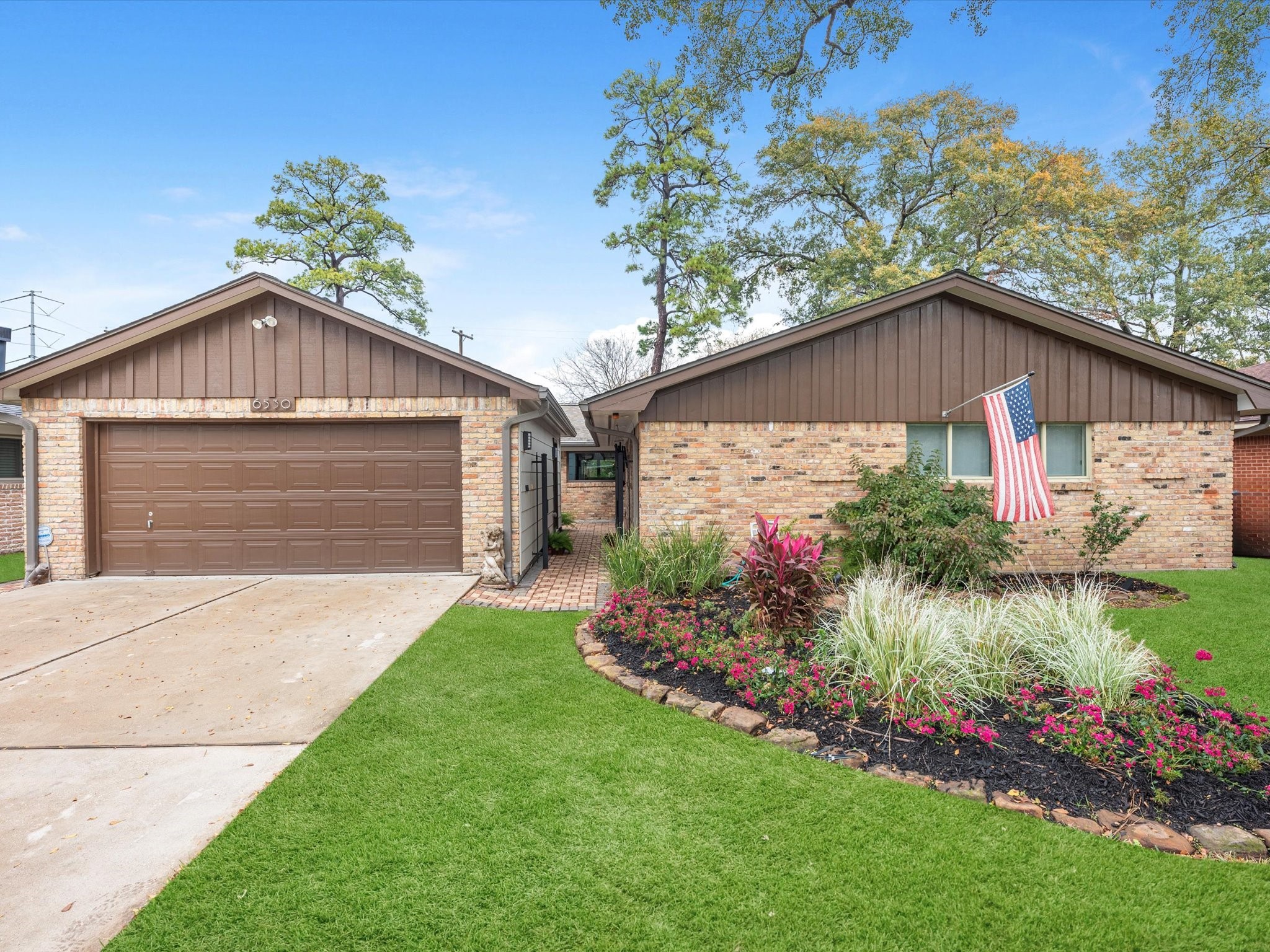 6530 Lindyann Lane Houston TX 77008