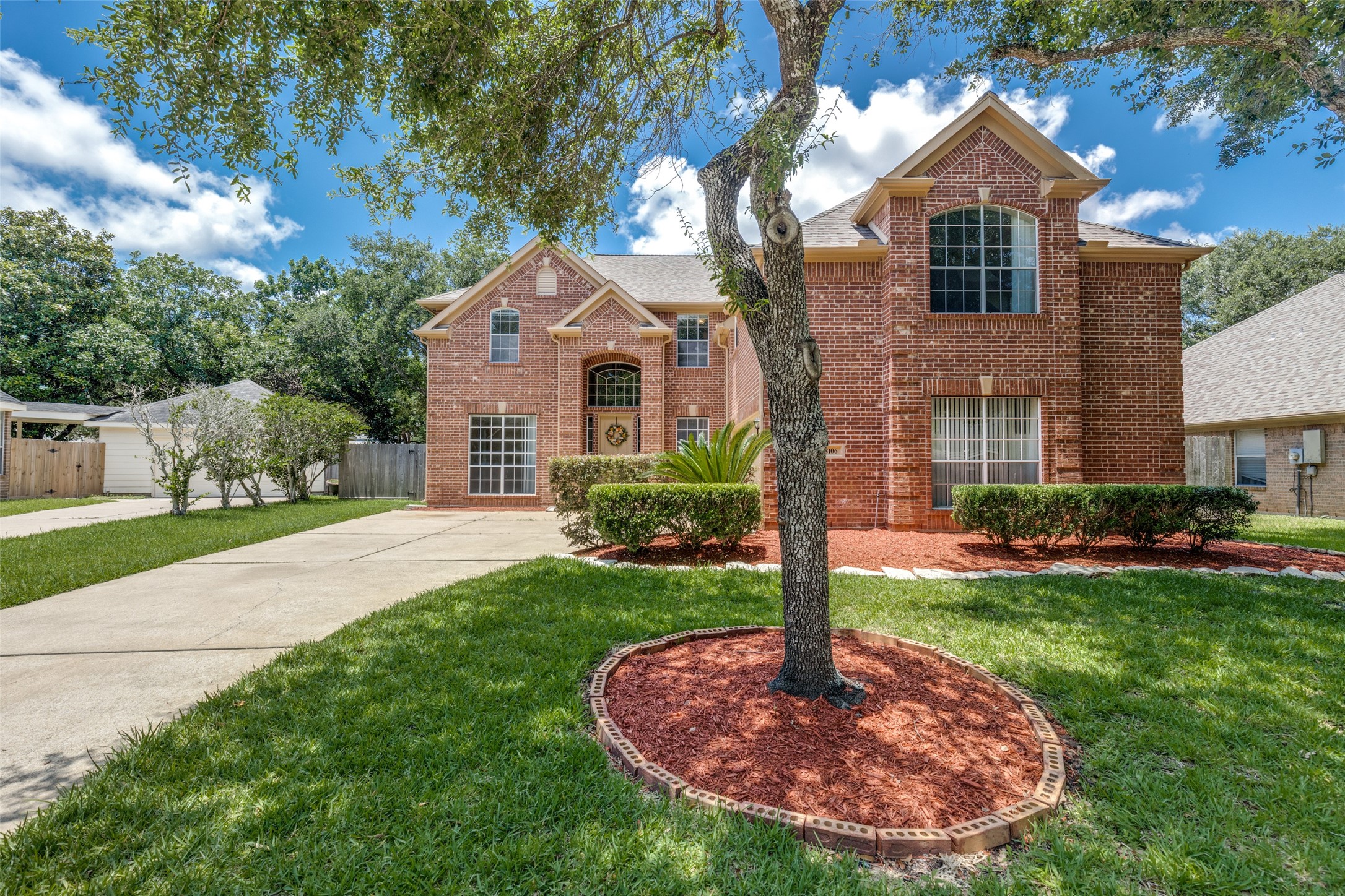 8106 Meadow Pond Drive Missouri City TX 77459