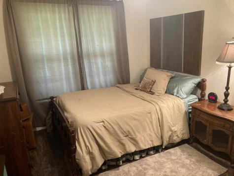 1305 E Goliad Avenue Crockett TX 75835