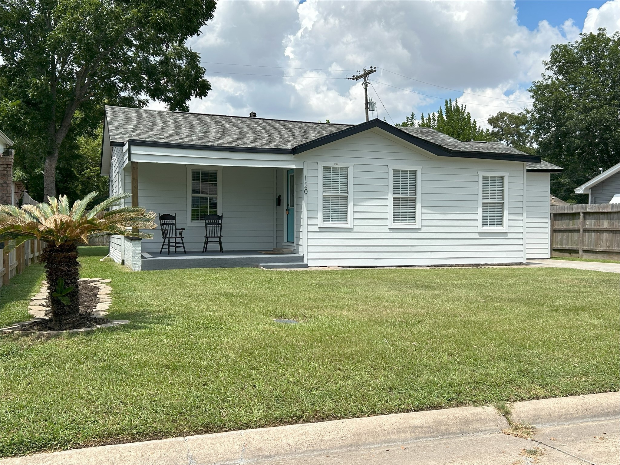 1208 Eastman Street Pasadena TX 77506
