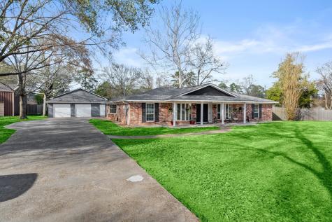 1720 Baker Drive Tomball TX 77375