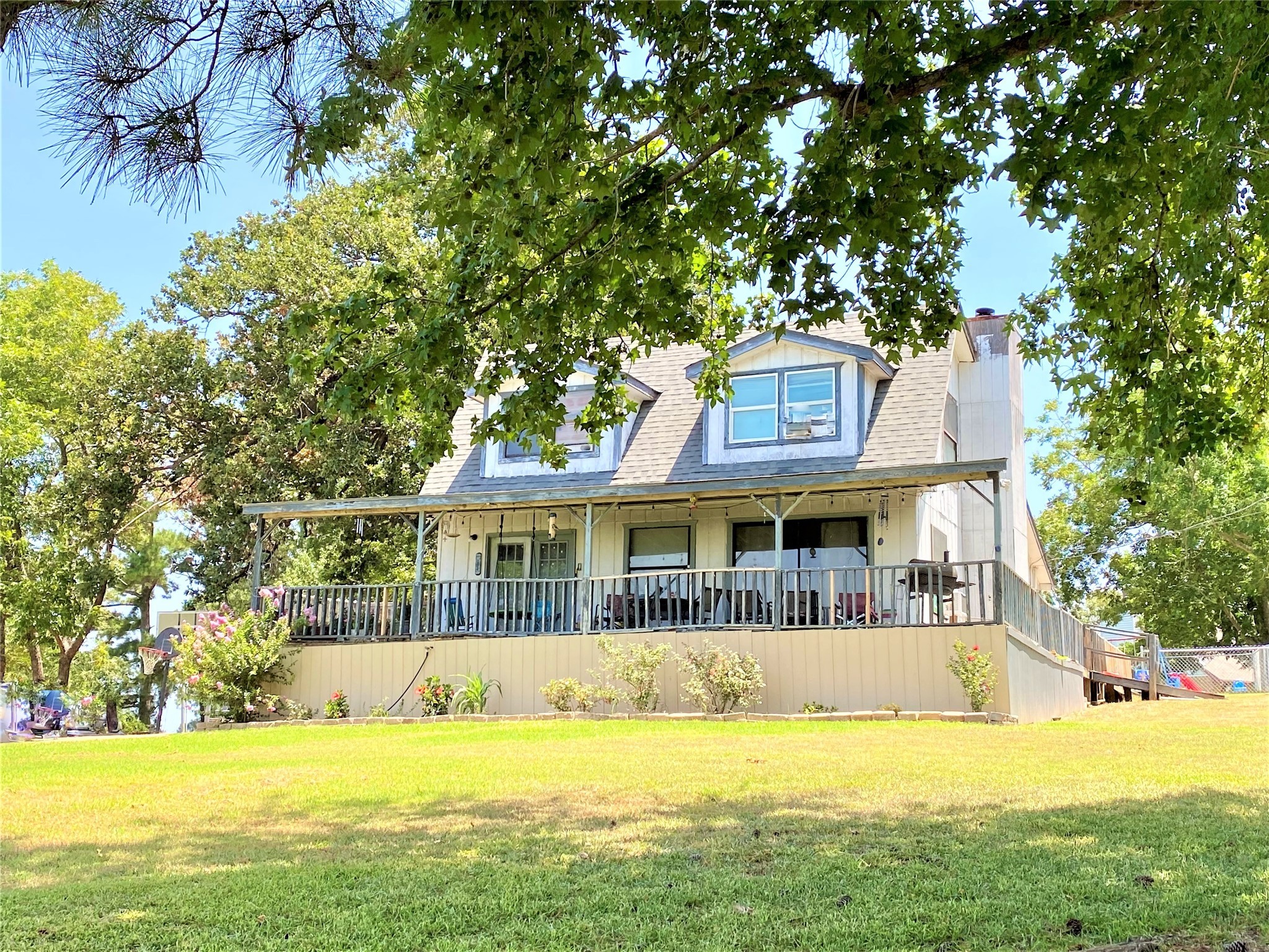245 Indian Shore Livingston TX 77351