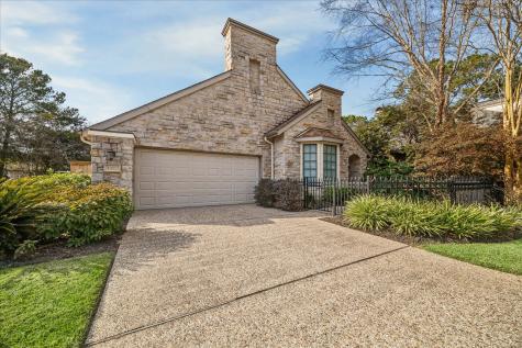 1315 Avon Way Kingwood TX 77339
