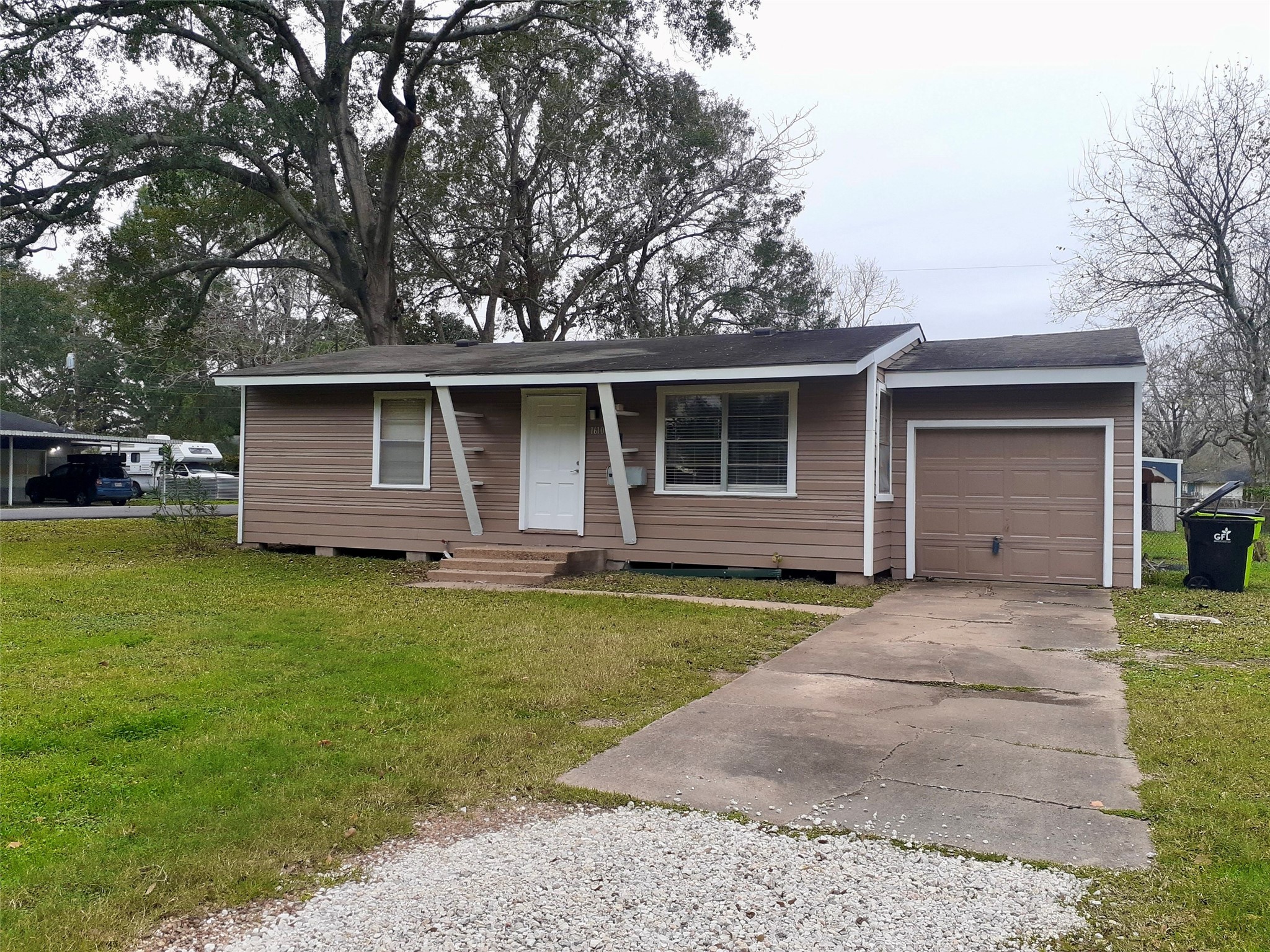 1610 Marilyn Street Rosenberg TX 77471