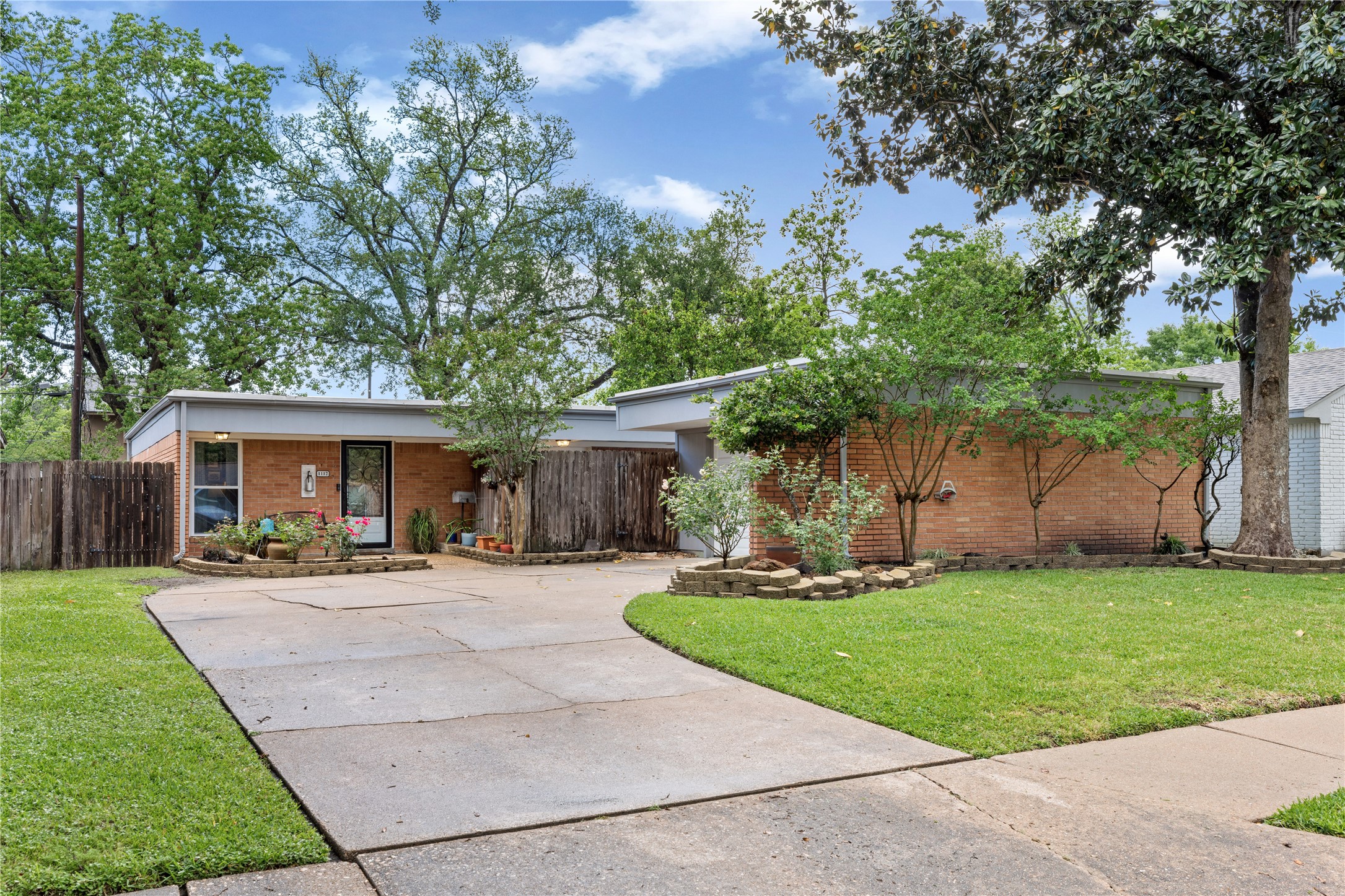 1112 Helen Drive Deer Park TX 77536