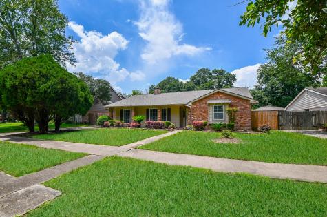 9610 S Petersham Drive Houston TX 77031