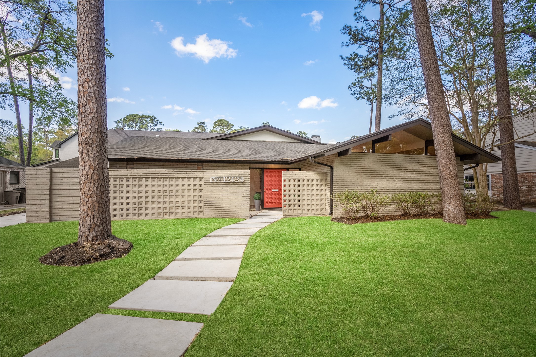 12434 Huntingwick Drive Houston TX 77024
