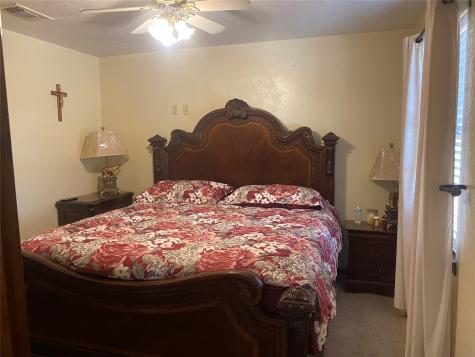 902 S Holly Avenue Cleveland TX 77327