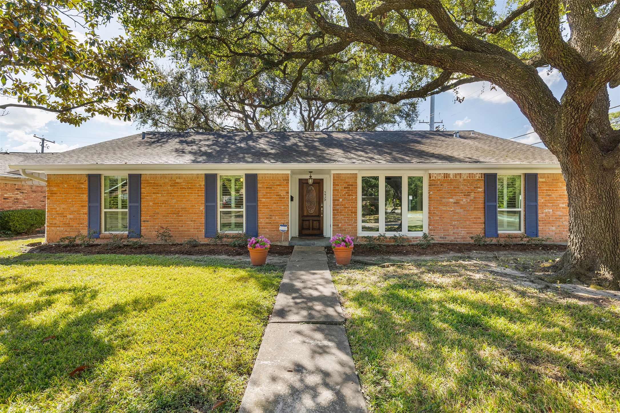 5479 Birdwood Road Houston TX 77096