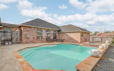 2151 Navajo Pass League City TX 77573