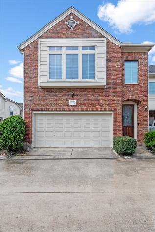 1711 Aden Drive Houston TX 77003