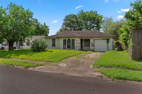 5606 Belarbor Street Houston TX 77033