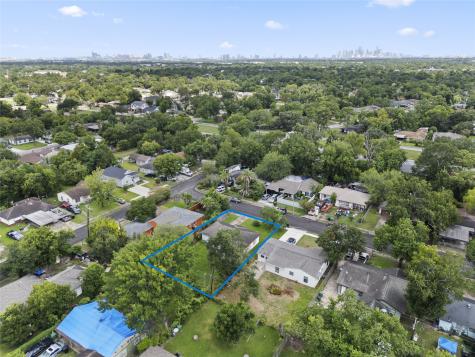 5606 Belarbor Street Houston TX 77033