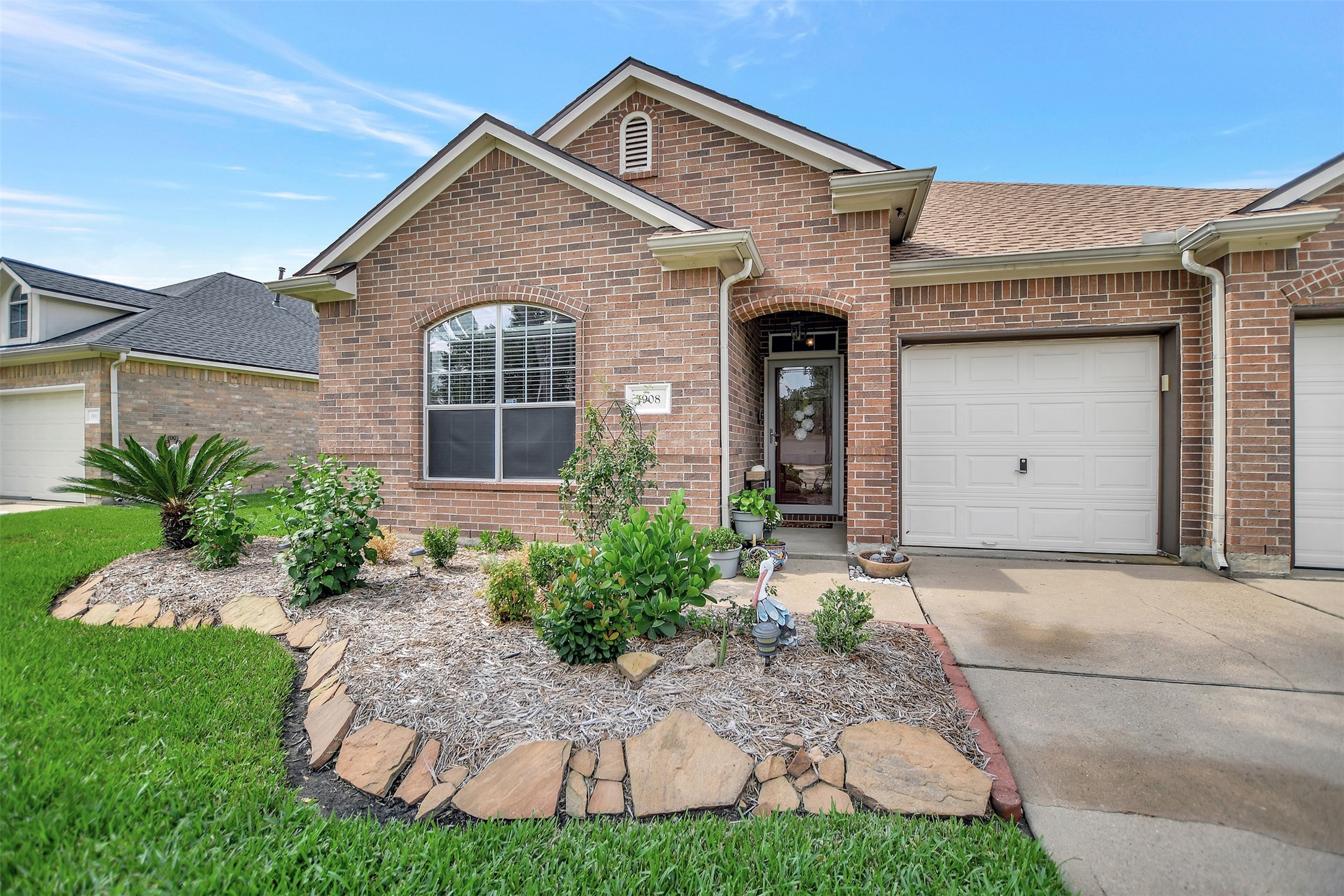 1908 Eden Glen Lane Pearland TX 77581