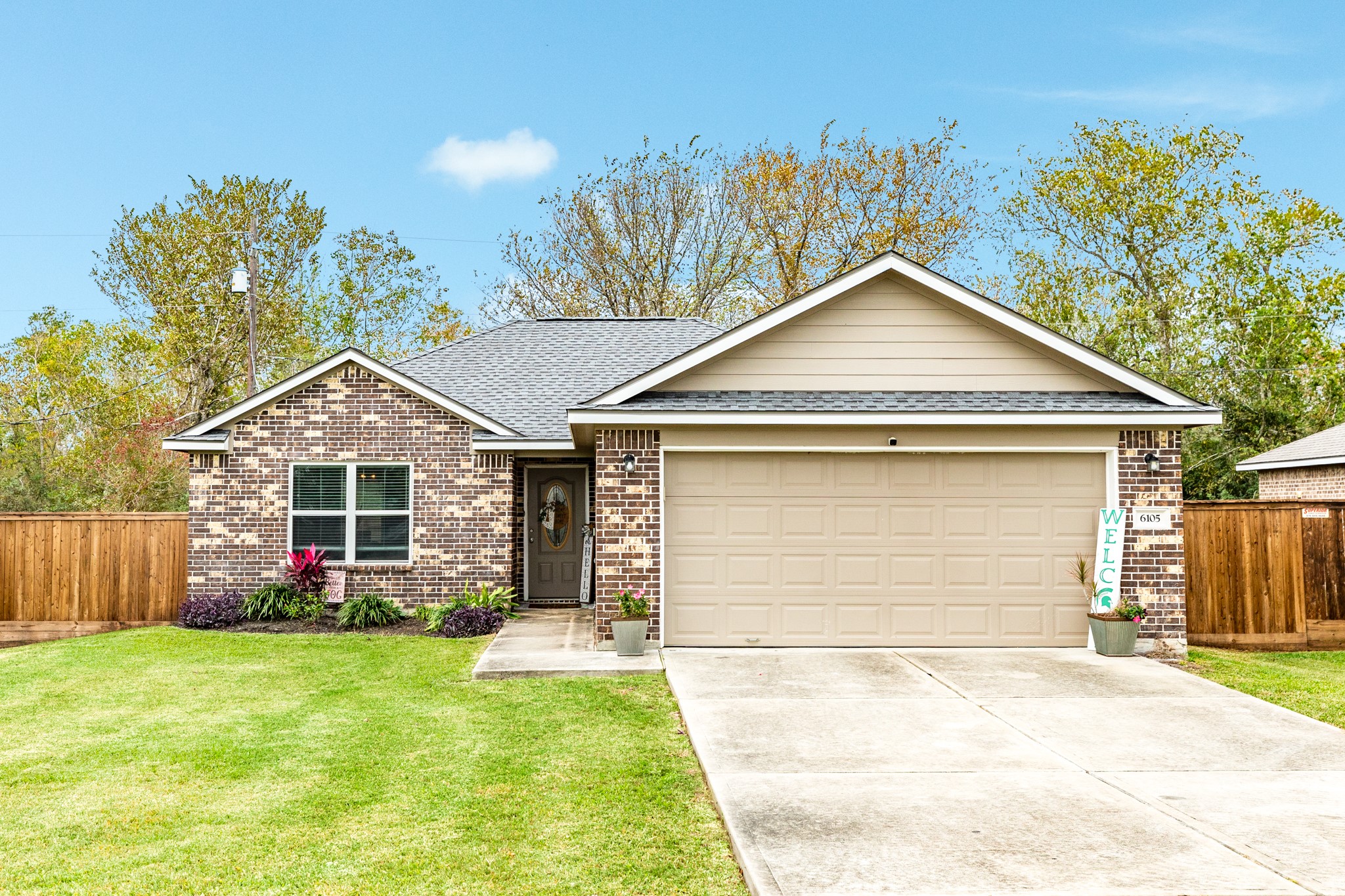 6105 Fox Ridge Drive Angleton TX 77515