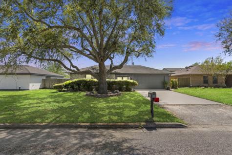 2413 38th Avenue N Texas City TX 77590