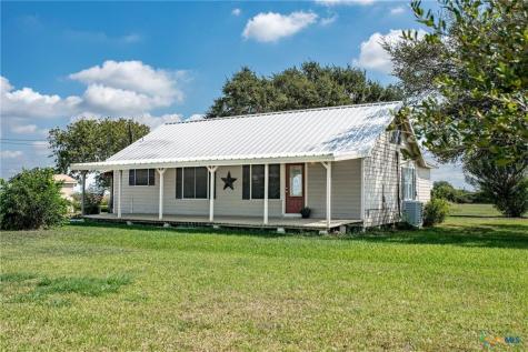 27 Hengst Road Port Lavaca TX 77979