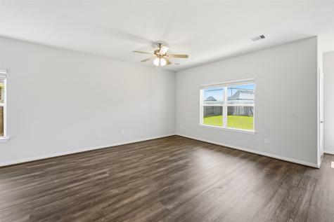 32311 Elmwood Manor Waller TX 77484