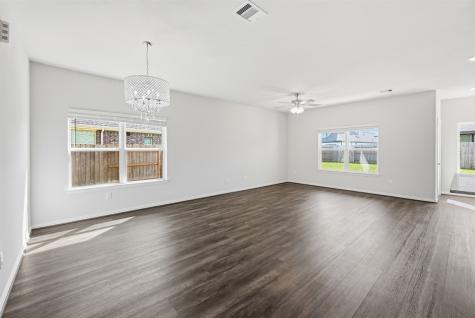32311 Elmwood Manor Waller TX 77484