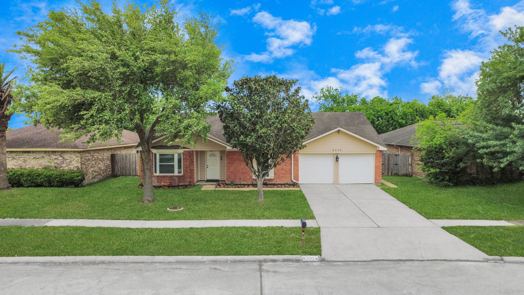 2919 Heritage Colony Drive Webster TX 77598