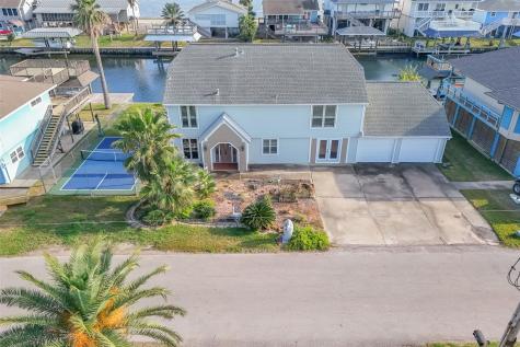 1216 Sailfish Street Bayou Vista TX 77563