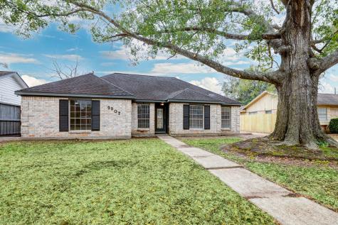 9907 Greencreek Drive Houston TX 77070
